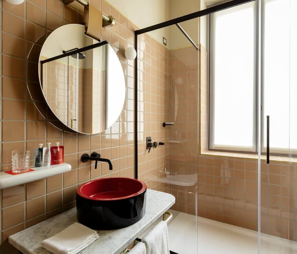 Room Mate Giulia Milan | Patricia Urquiola Design & Cesana Showers