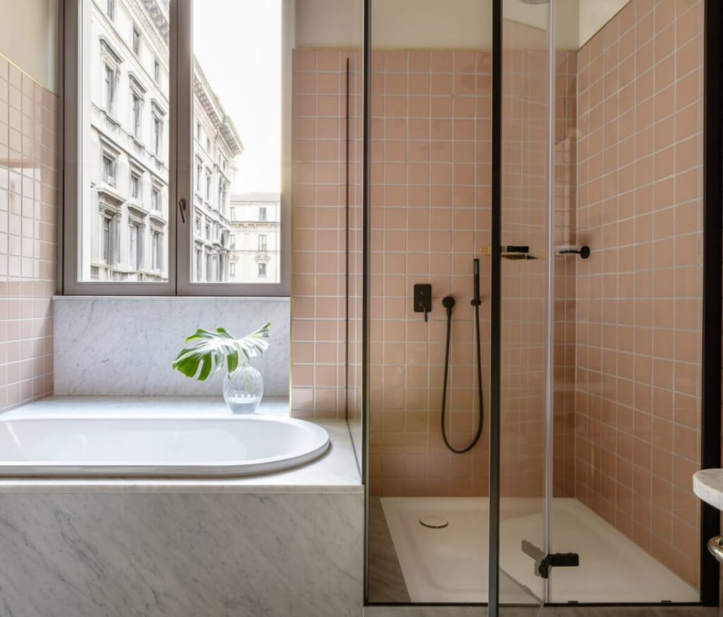 Room Mate Giulia Milan | Patricia Urquiola Design & Cesana Showers